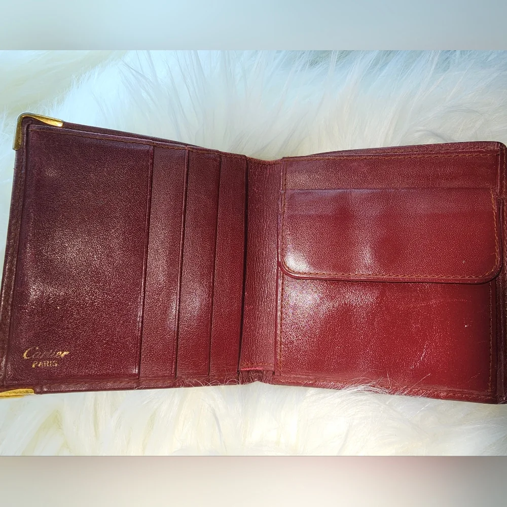 Cartier wallet (1-19-A72)